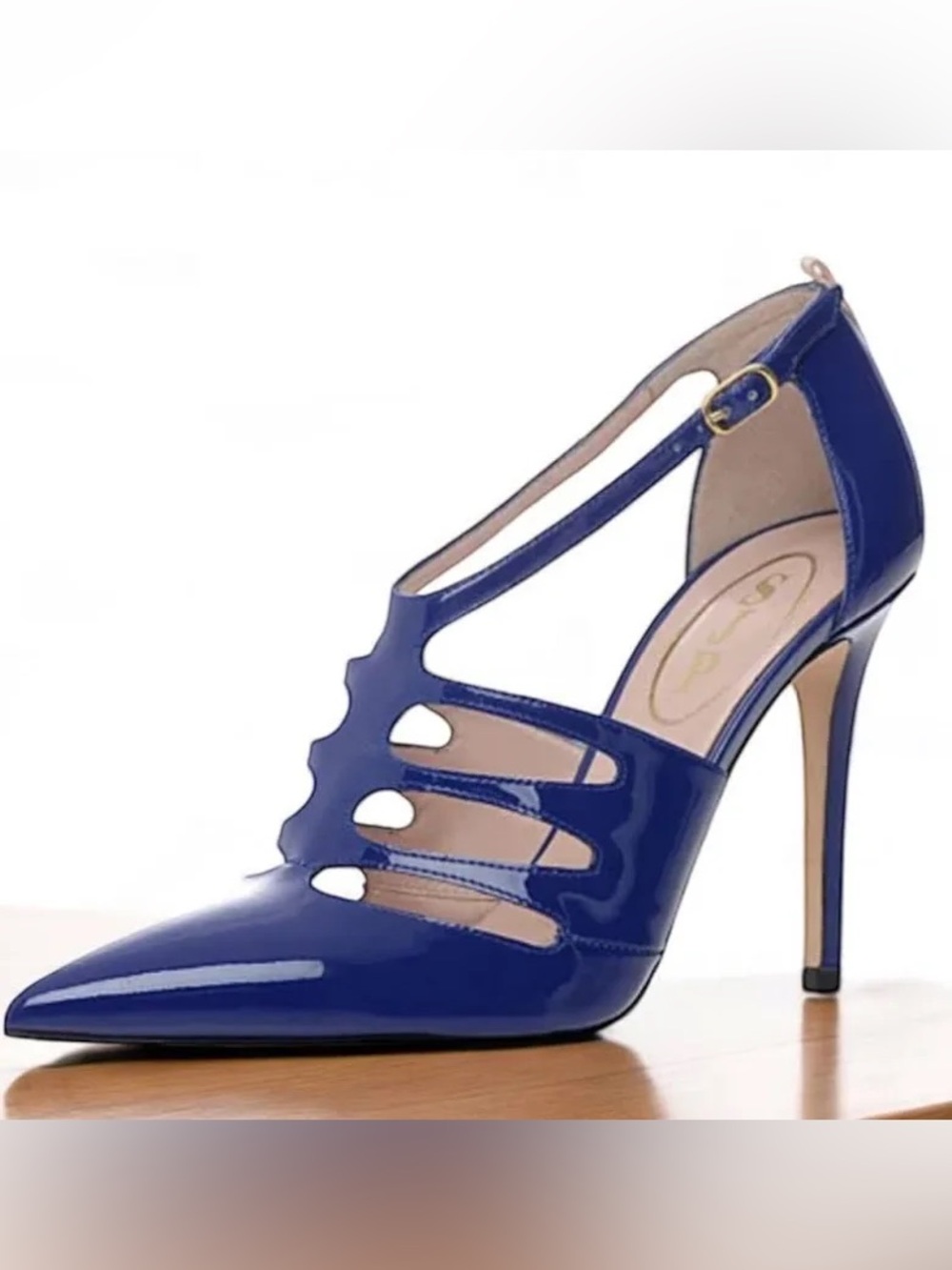 SJP Sarah Jessica Parker Denise blue patent leather t strap heels size 9/9.5